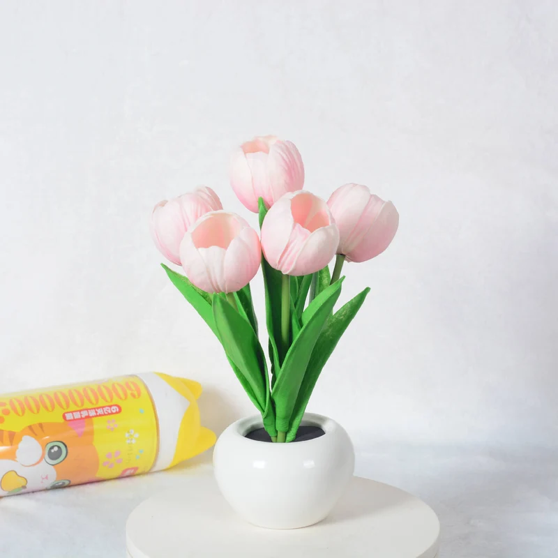 Skanto | Moderne Kreative Simulation Tulpe Pfingstrose LED Nachtlicht Tischlampe