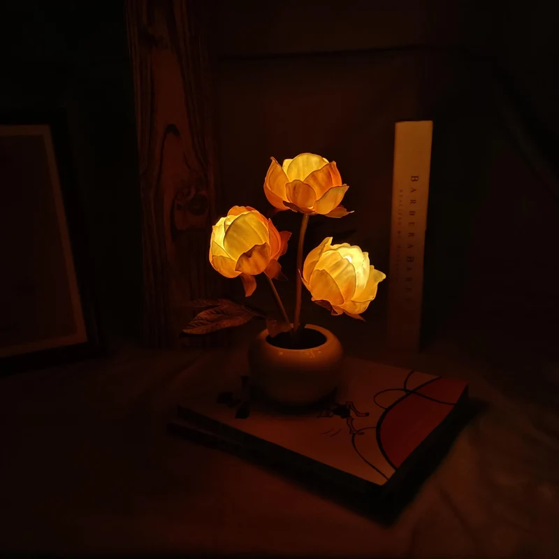 Skanto | Moderne Kreative Simulation Tulpe Pfingstrose LED Nachtlicht Tischlampe