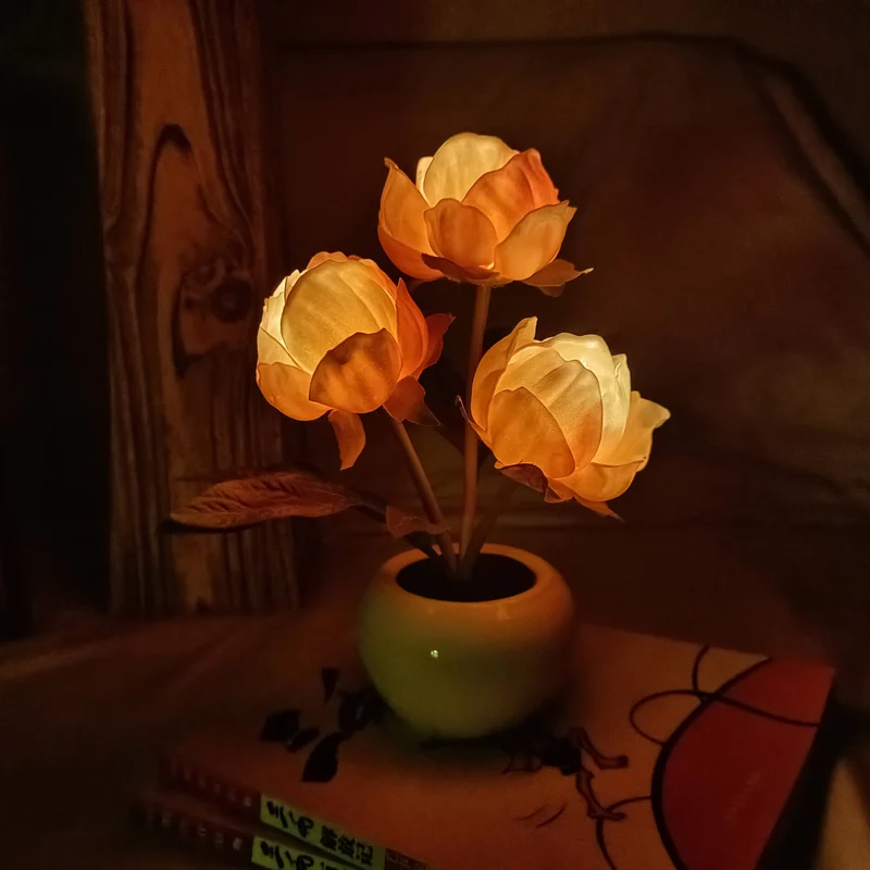 Skanto | Moderne Kreative Simulation Tulpe Pfingstrose LED Nachtlicht Tischlampe
