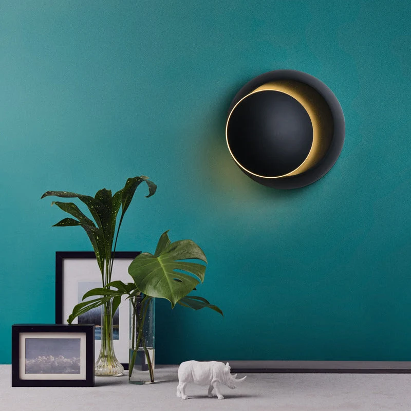 Skanto | Moderne nordische runde Eclipse LED-Wandleuchte aus Eisen, drehbar für Nachttisch