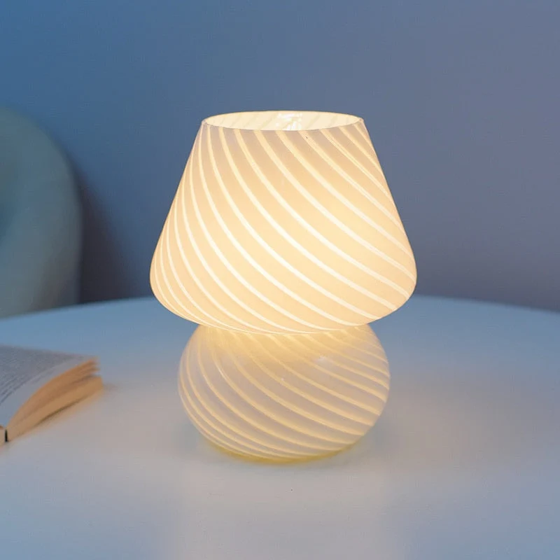 Skanto | Pilzförmige Glas-LED-Schreibtischlampe