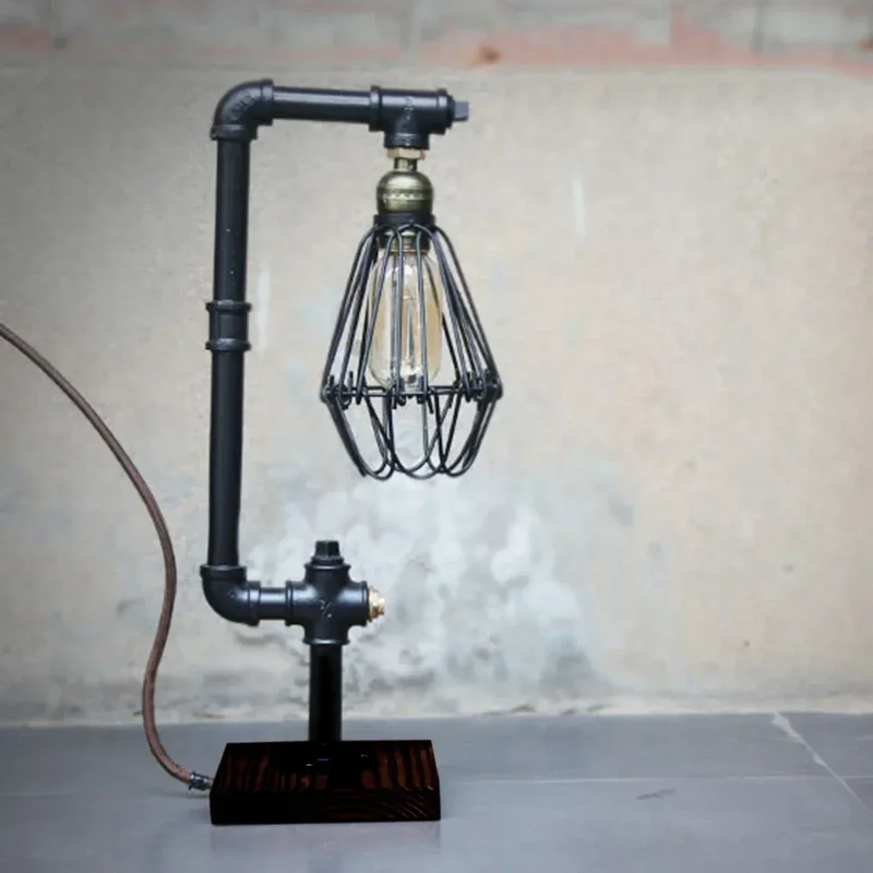 Skanto | RetroCharm – Retro Metall-Tischlampe