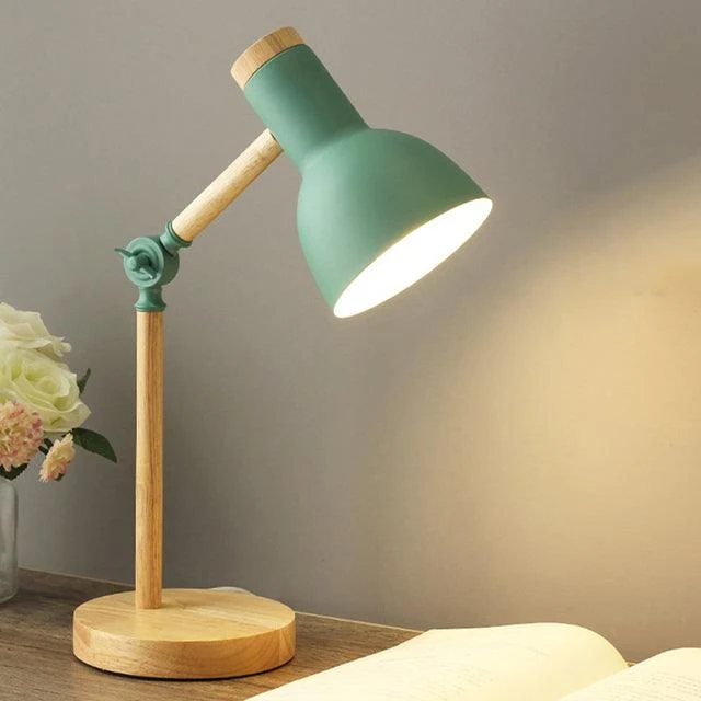 Skanto | Nordische Schreibtischlampe aus Holz