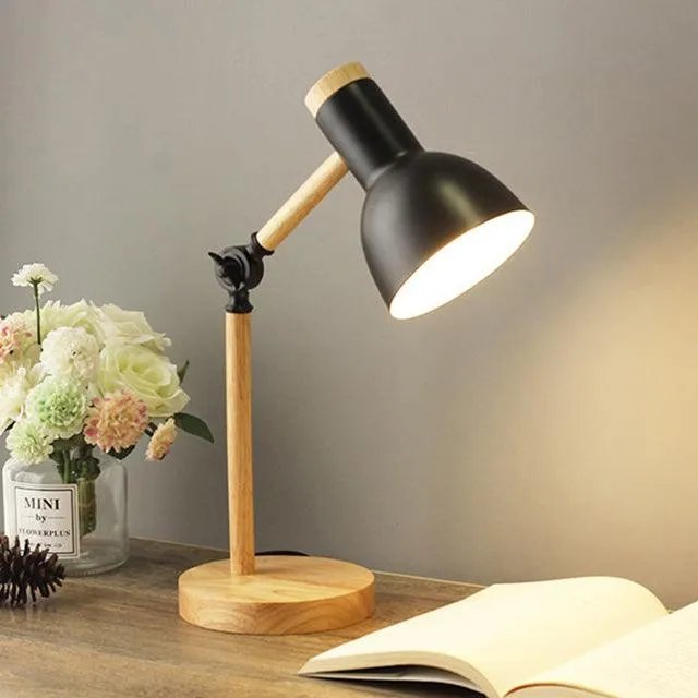 Skanto | Nordische Schreibtischlampe aus Holz