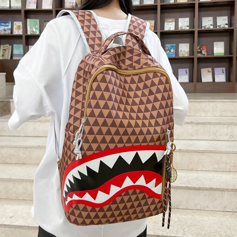 Rucksack mit einzigartigem Haifischmotiv Skanto