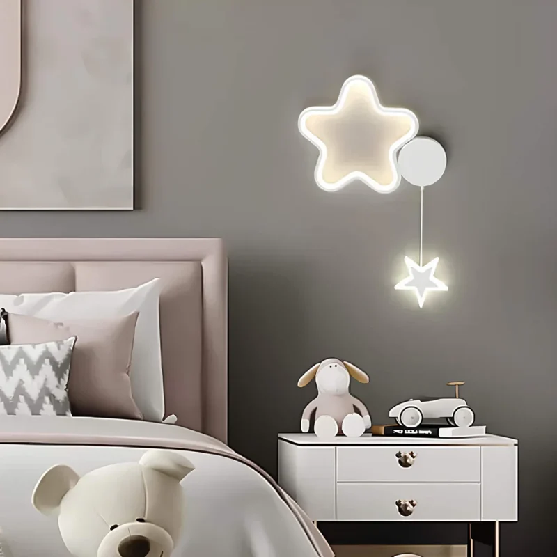 Skanto | DreamLight | Magische Wandlampe mit Wolken, Sternen und Mond