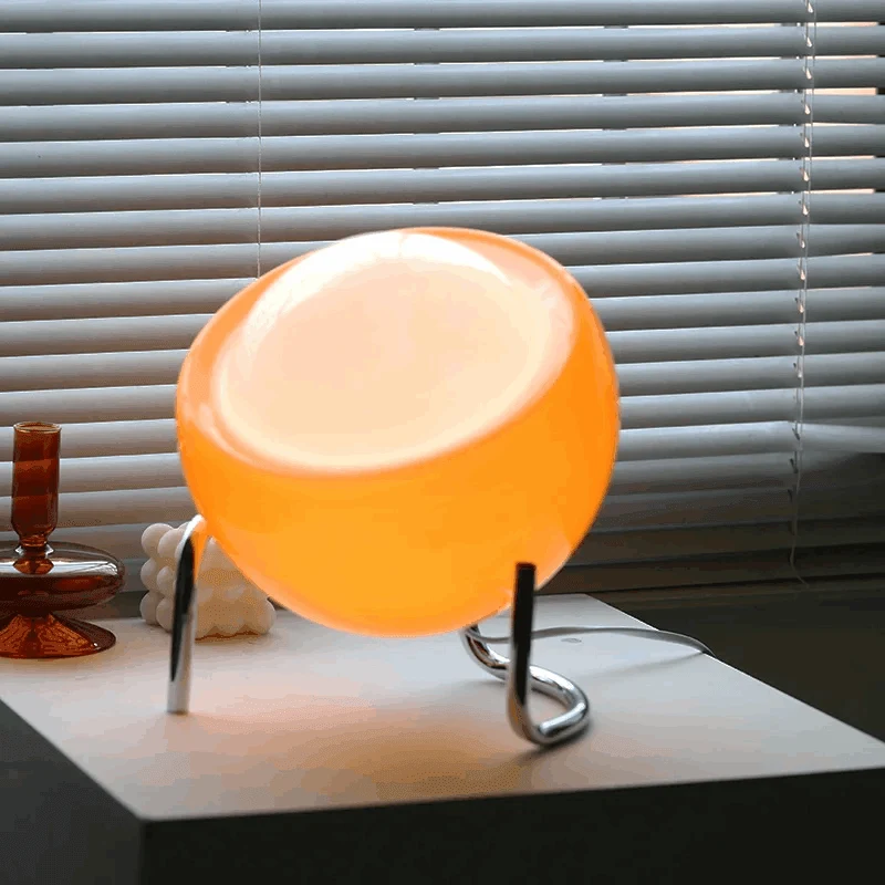 Skanto | Nordische Leuchte – Einzigartige Retro-Schreibtischlampe