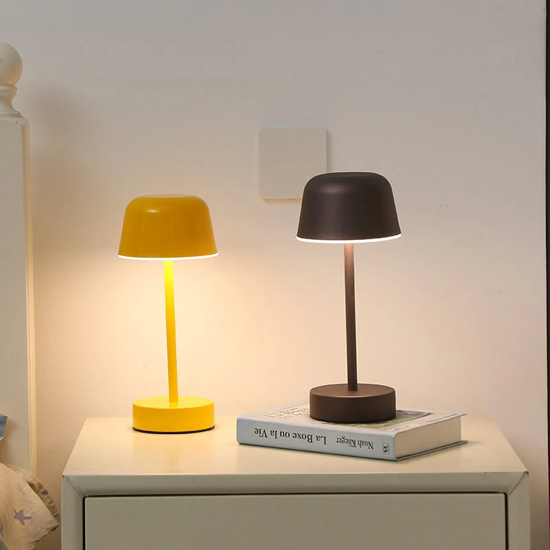 Skanto | PRISMA PULSE FLARE – Dynamische LED-Tischlampe