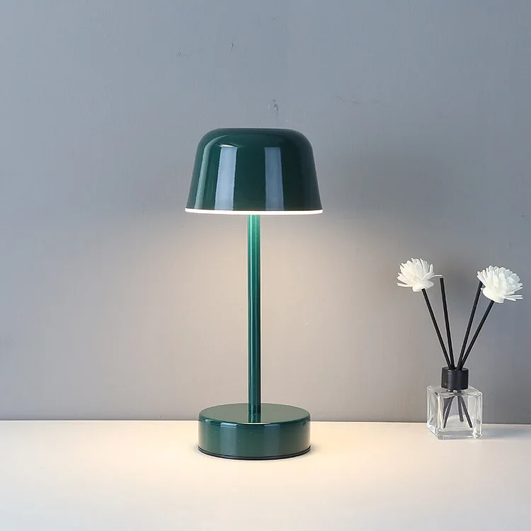 Skanto | PRISMA PULSE FLARE – Dynamische LED-Tischlampe