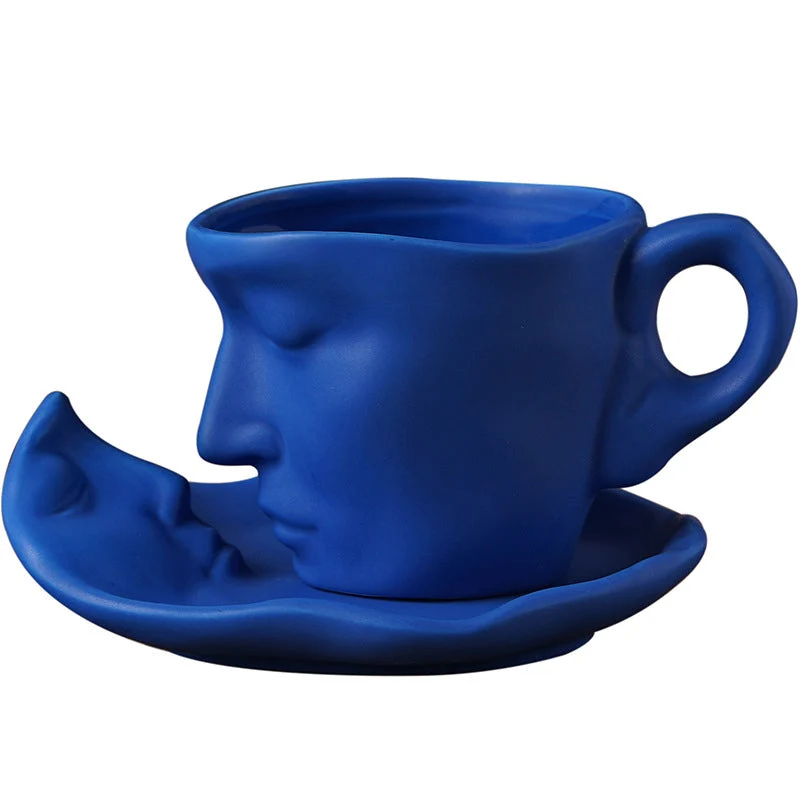 Skanto | Kyssnades Gesichts-Keramik-Kaffeetasse
