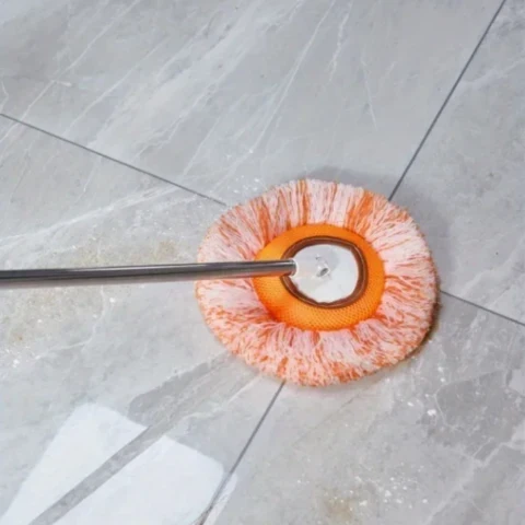 SwivelClean™ | 360° Mehrzweck-Wischer mit Teleskopstiel & Mikrofaserbezug