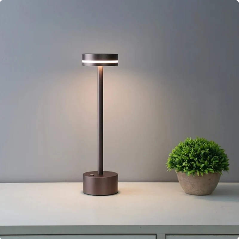 Skanto | Wiederaufladbare kabellose Touch-Tischlampe