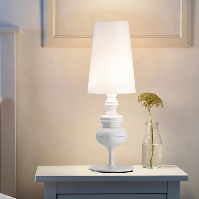 Skanto | Moderne skandinavische LED-Tischlampe