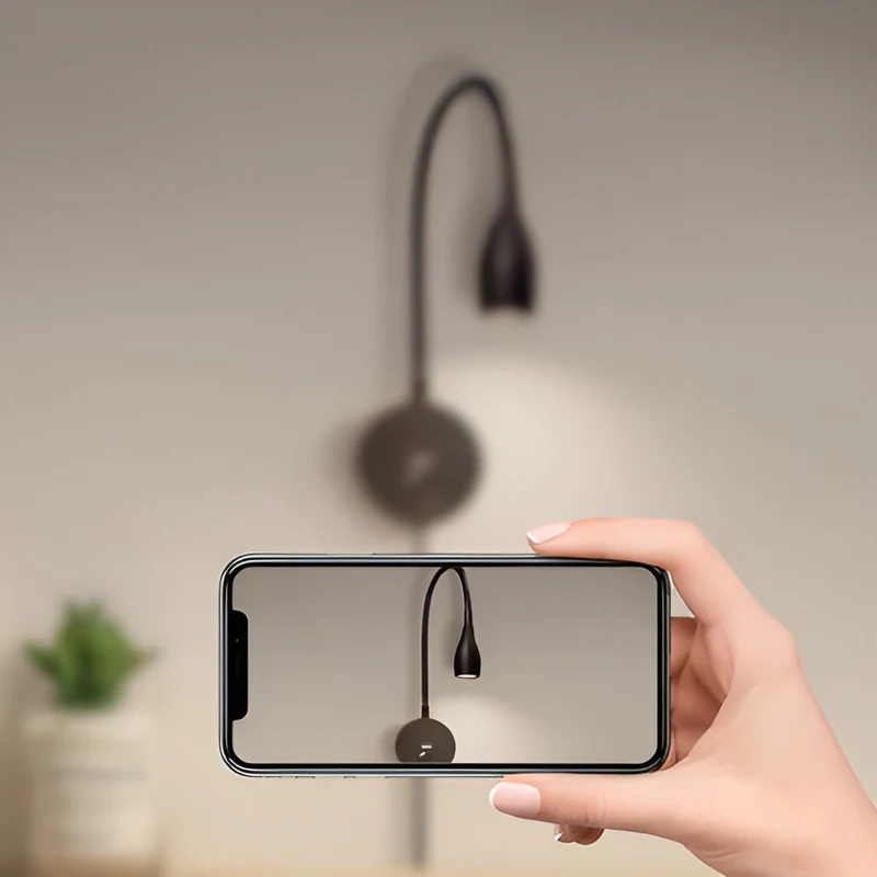Skanto | TouchGlow - 2-in-1 Schwanenhals-Wandlampe mit USB-Ladegerät für gemütliche Leseabende