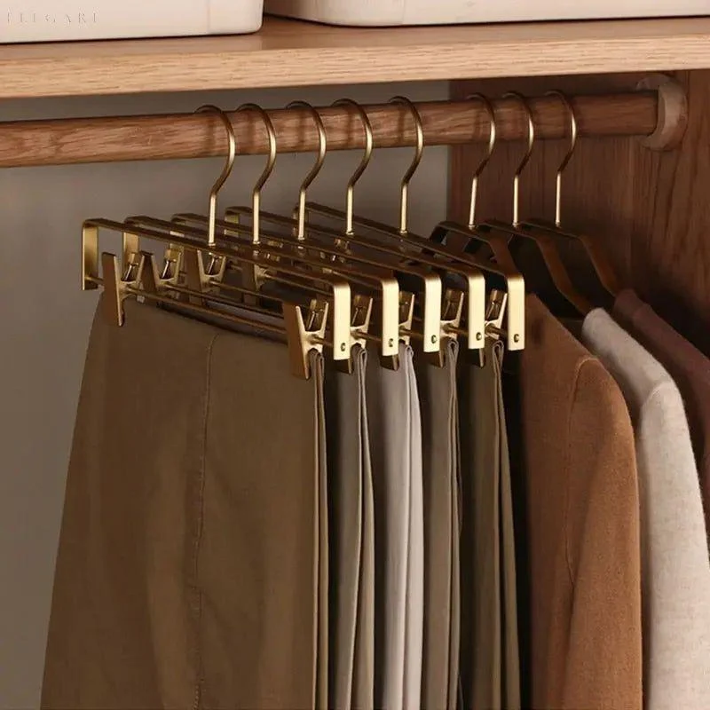 Closiva™ | Metall-Kleiderbügel mit rutschfesten Clips