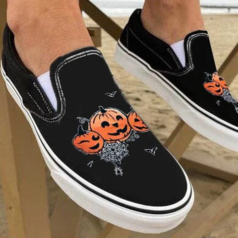 Skanto | Canvas Freizeitschuhe mit Totenkopf-Print