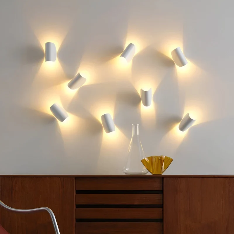 Skanto | Twist Wandleuchte - Drehbare Metall Wandleuchte - Gebogene Wandlampe