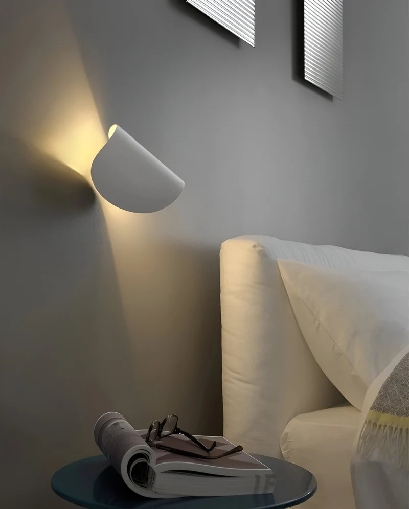 Skanto | Twist Wandleuchte - Drehbare Metall Wandleuchte - Gebogene Wandlampe