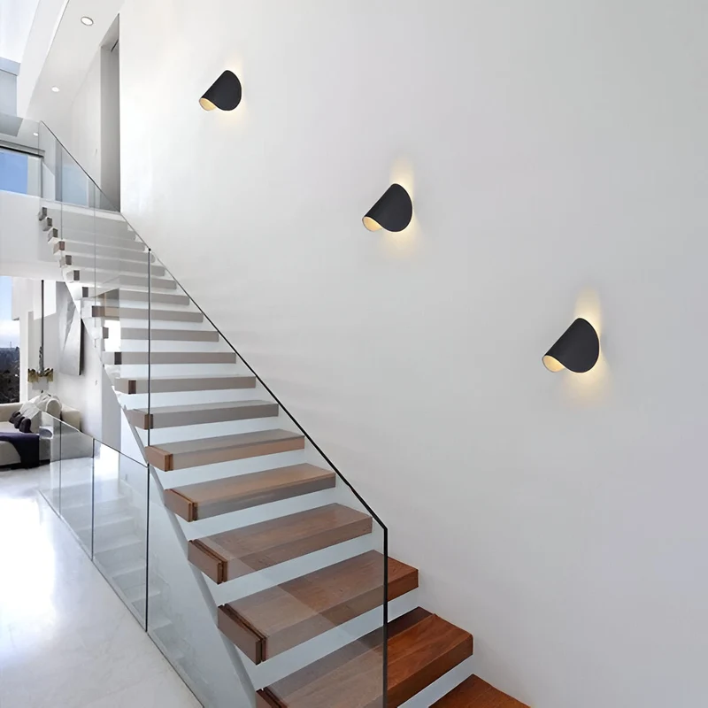Skanto | Twist Wandleuchte - Drehbare Metall Wandleuchte - Gebogene Wandlampe