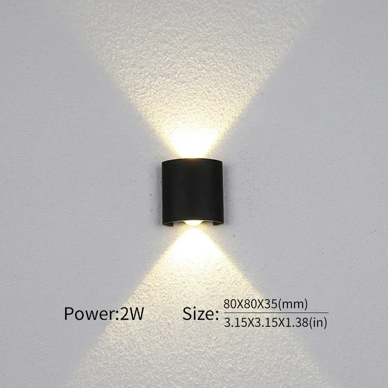 Skanto | Moderne Beleuchtung, Innen- oder Außenbereich: Die vielseitige LED-Wandlampe