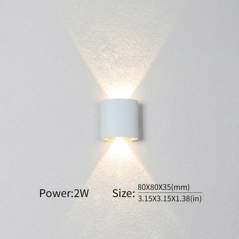Skanto | Moderne Beleuchtung, Innen- oder Außenbereich: Die vielseitige LED-Wandlampe