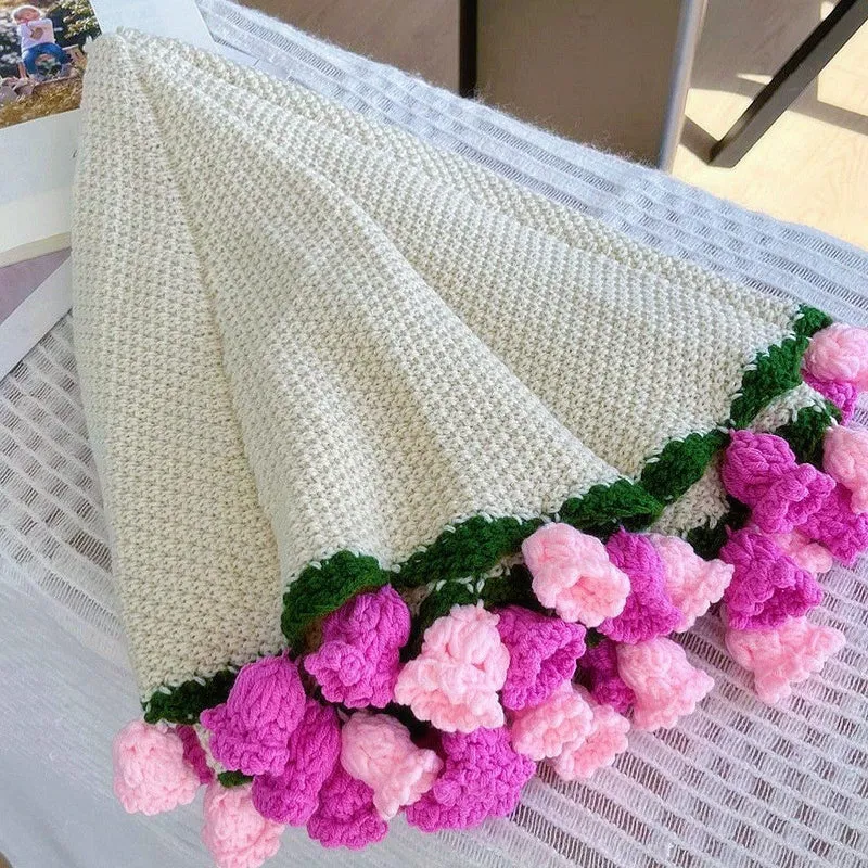 CozyLily™ | Handgefertigte Häkeldecke mit Maiglöckchen-Design