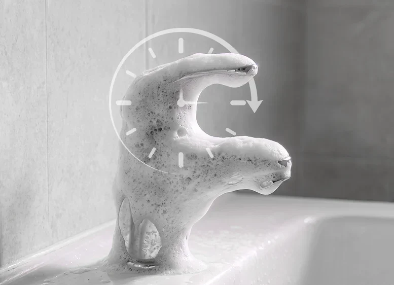 AquaClear™ | Kalkentferner-Spray für Badezimmerarmaturen