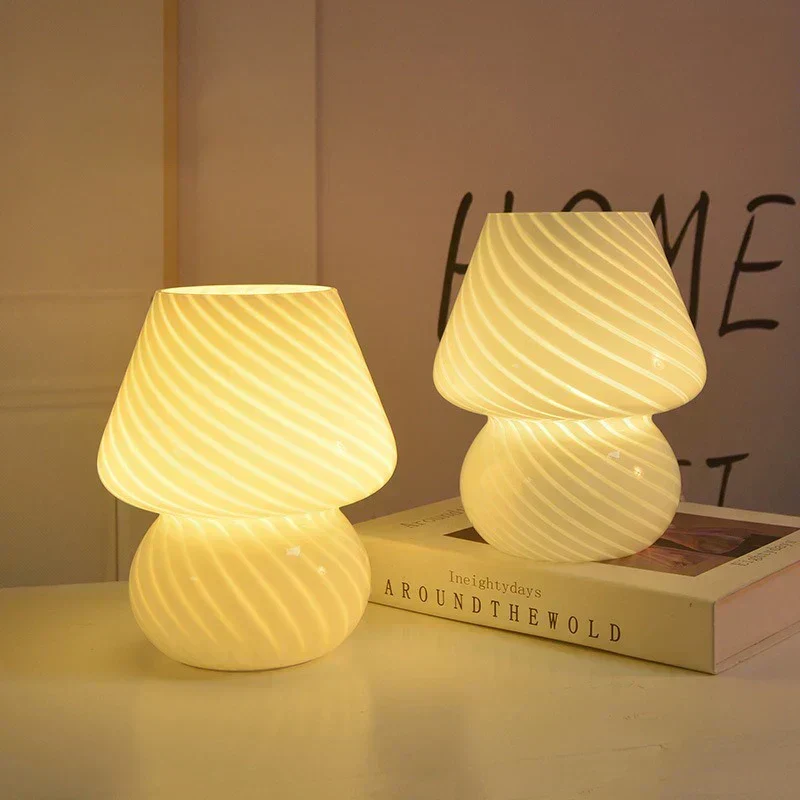 Skanto | Murano Glas Tischlampe - Elegant und Einzigartig