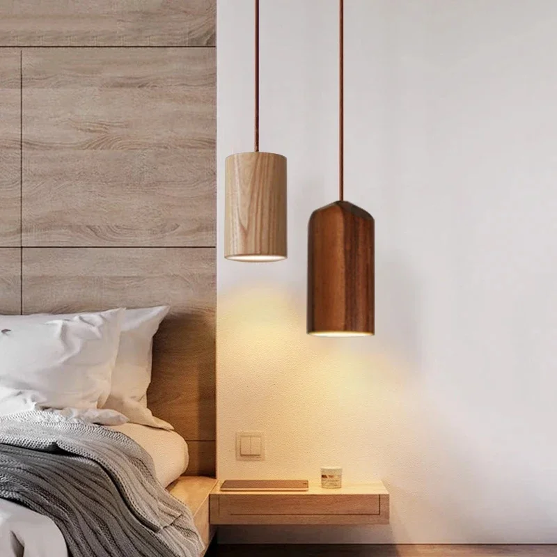 Skanto | Skandinavischer Kleiderbügel aus Holz