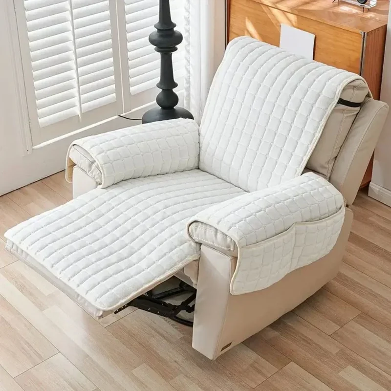 CozyGuard™ | Gesteppter Sesselbezug mit Seitentasche
