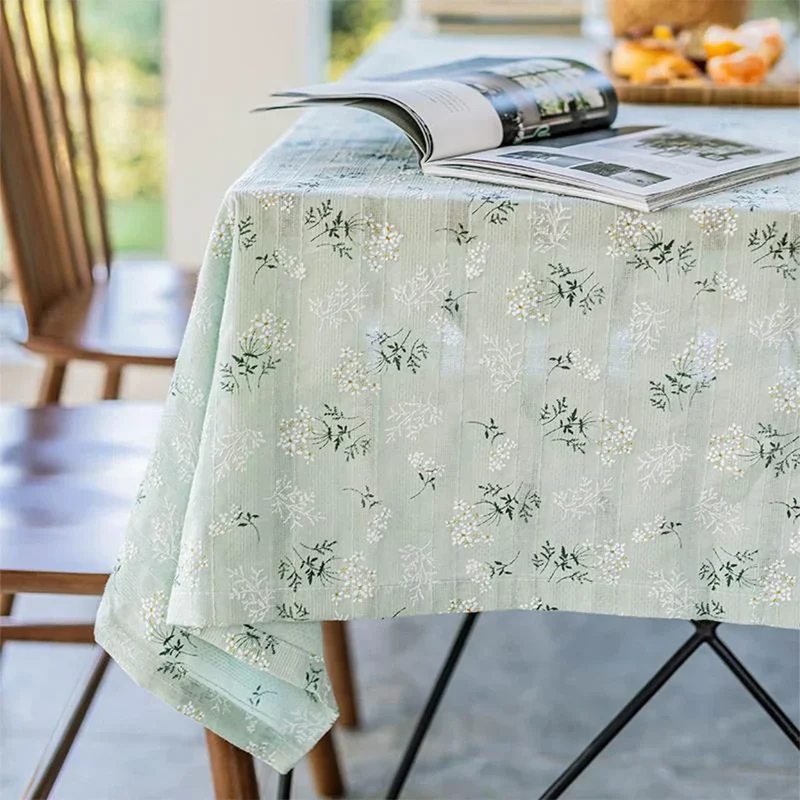 Skanto | Blumige Tischdecke