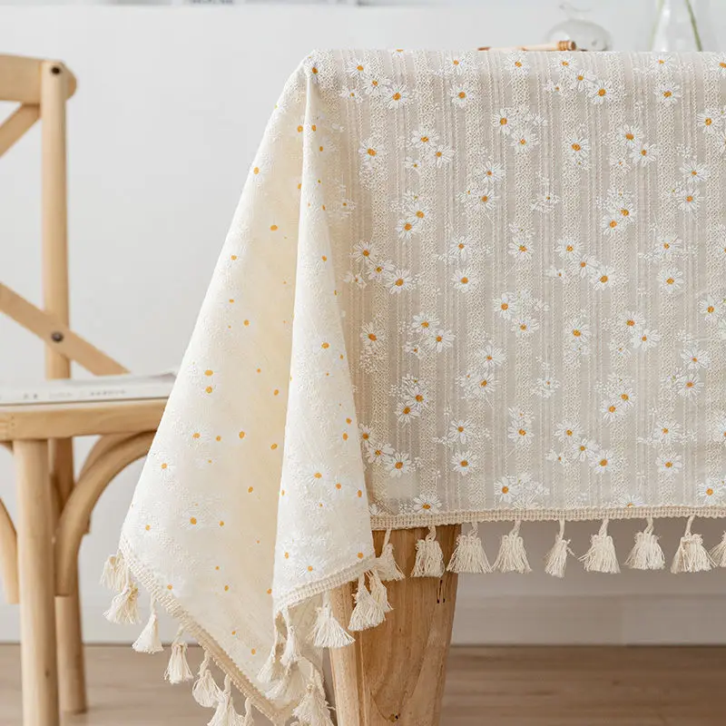 Skanto | Blumige Tischdecke