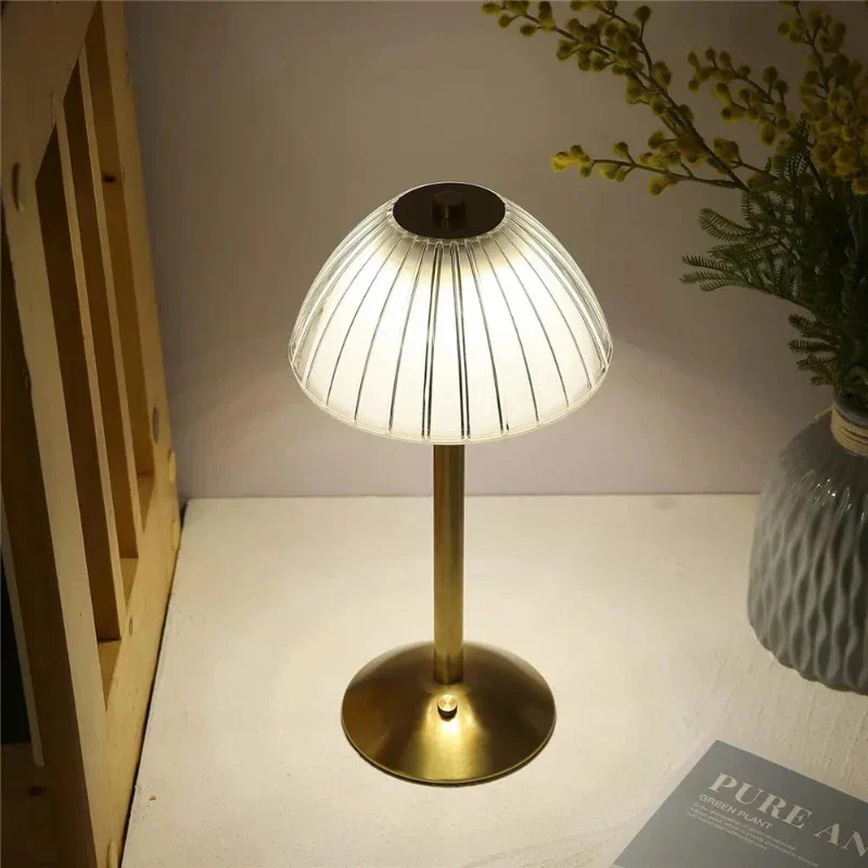Skanto | GlassGleam | Kabellose LED-Tischlampe mit drei Farben und Dimmfunktion