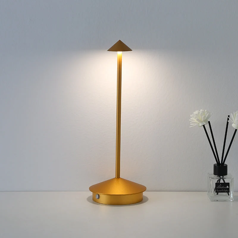 Skanto | Tragbare Tischlampe – Kabellose Lampe, inspiriert von der dimmbaren Pina Pro
