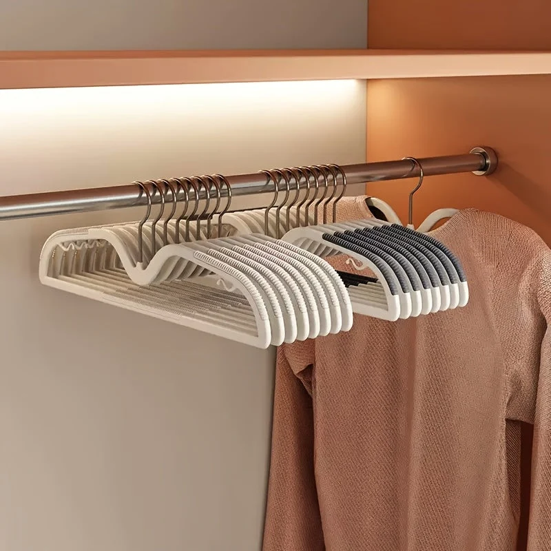 ClosetSlim™ | Platzsparende Kleiderbügel mit drehbarem Haken