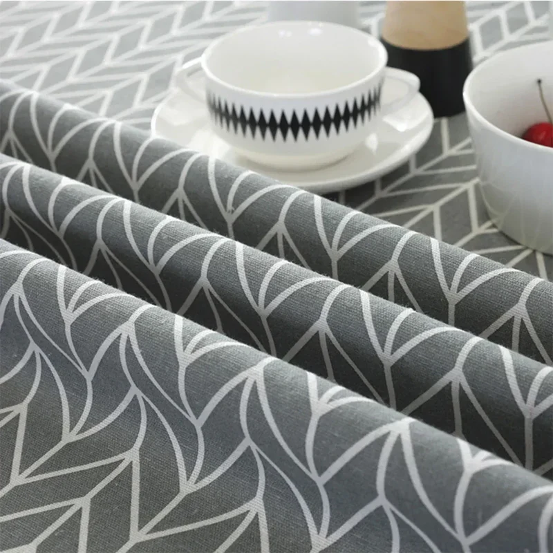 NordWeave™ | Rundes Tischtuch mit elegantem Fischgrätenmuster