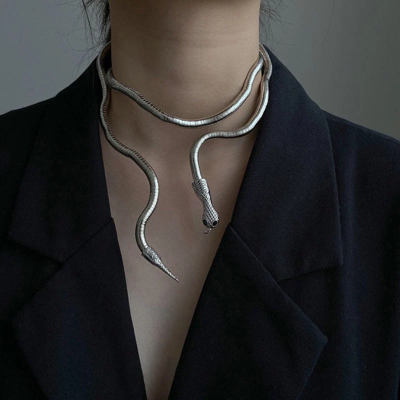 Skanto | Schlangenkette – Vielseitiges und trendiges Accessoire