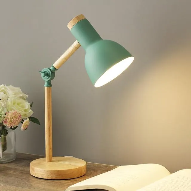 Skanto | LuminoShade – Moderne Schreibtischlampe aus Holz im skandinavischen Stil