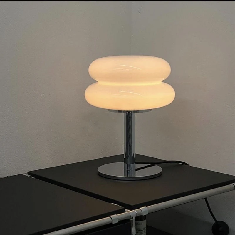 Skanto | Tischlampe im italienischen Designstil