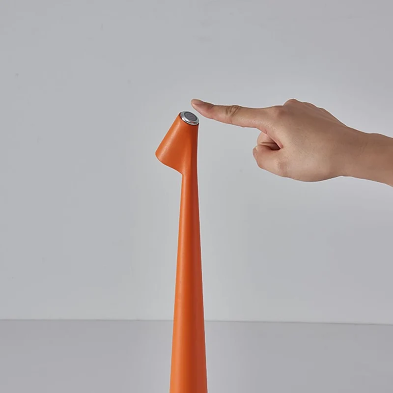 Skanto | Skanto LED-Drahtleuchte im minimalistischen Design | Tischleuchte