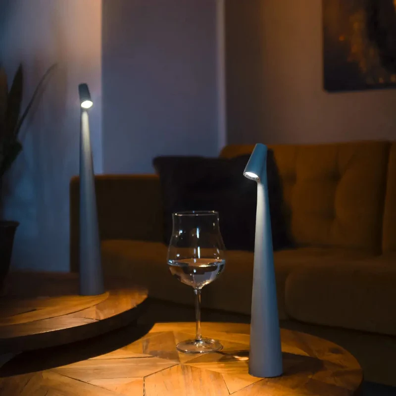 Skanto | Skanto LED-Drahtleuchte im minimalistischen Design | Tischleuchte