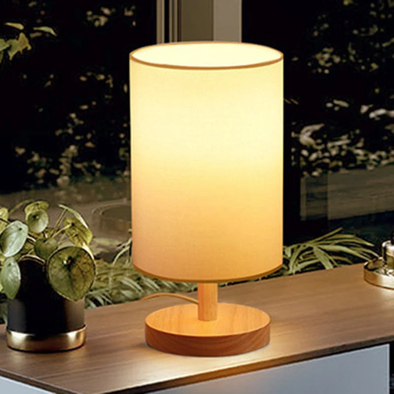 Skanto | Traditionelle japanische Zylinder-Holz-Stoff-1-Licht-Tischlampe für das Wohnzimmer