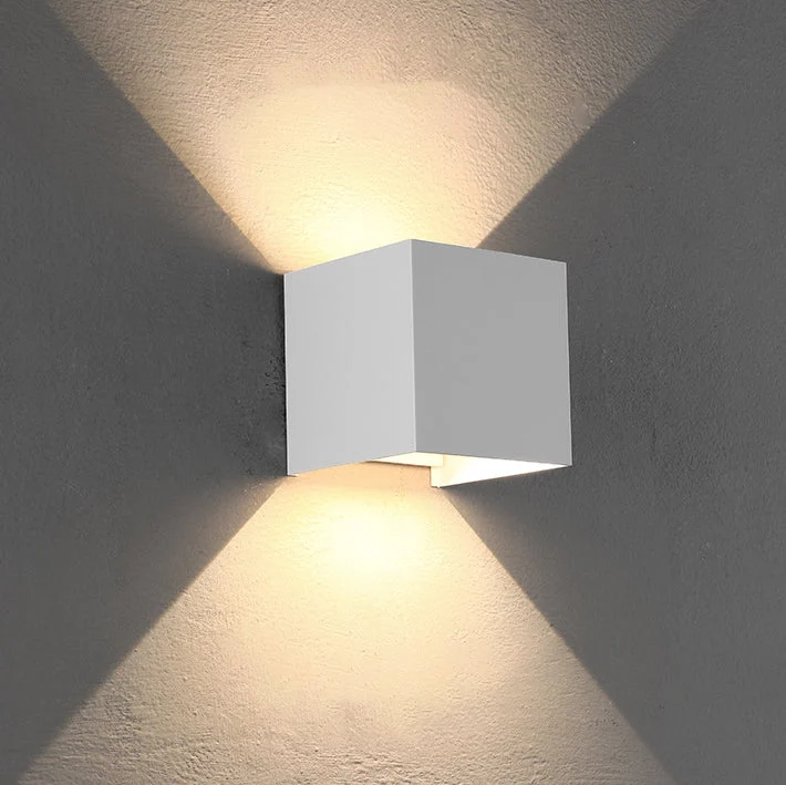 Skanto | Moderne Minimalistische Wasserdichte Würfel Up Down Aluminium Glas Induktions-LED-Wandleuchten für das Schlafzimmer