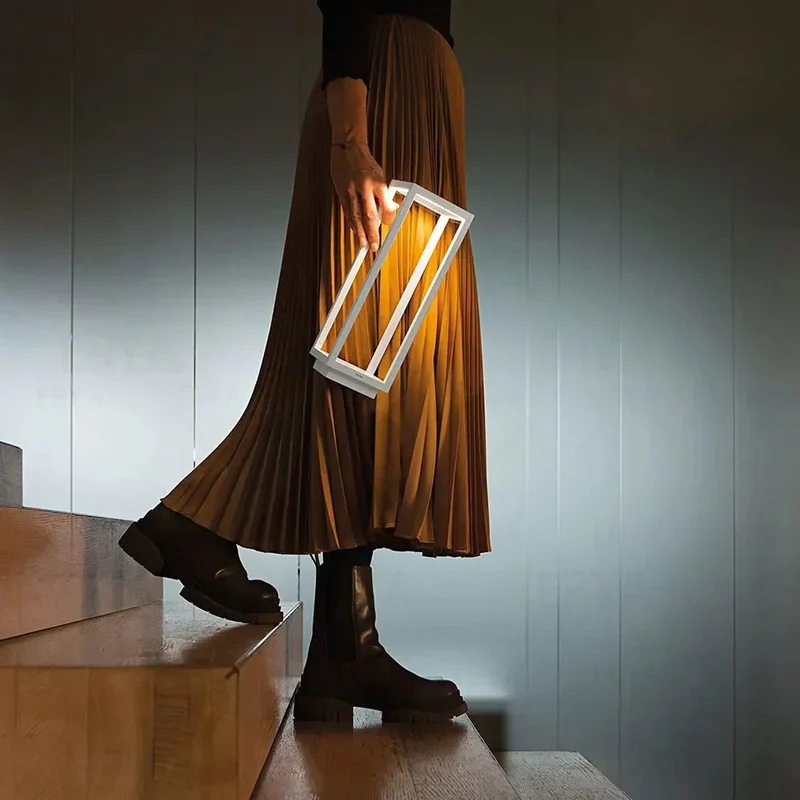 Skanto | Kabellose LED-Tischlampe mit Touch-Sensor