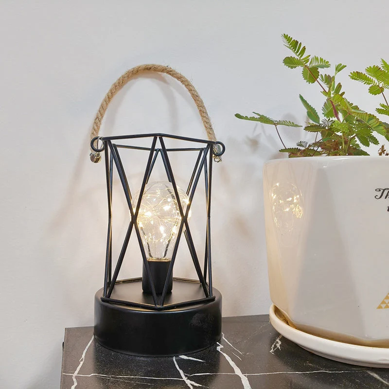 Skanto | Moderne minimalistische vertikal gestreifte quadratische runde Eisen-LED-Tischlampe für das Wohnzimmer