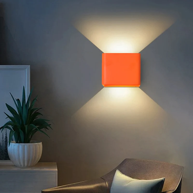 Skanto | Moderne quadratische Wandleuchte