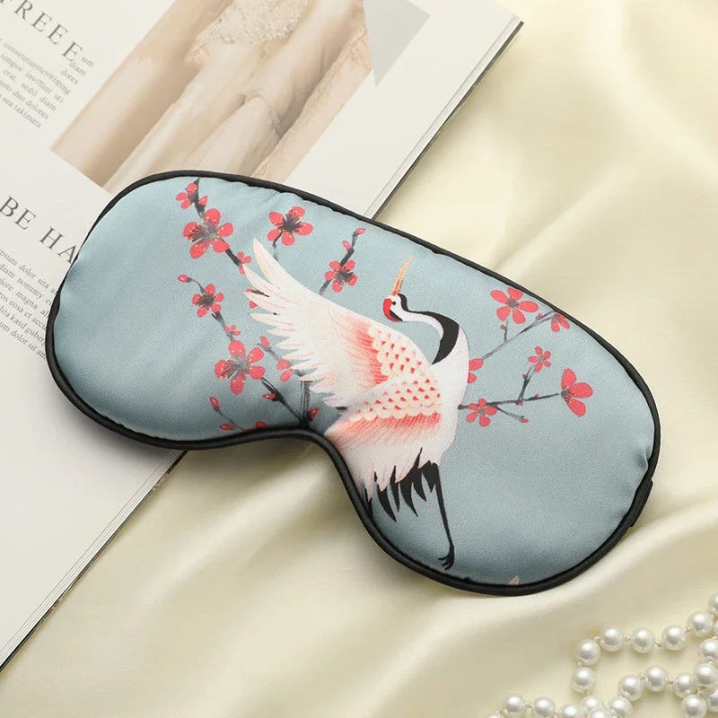 Skanto | Grue de Soie – Luxuriöse Seiden-Schlafmaske mit Kranich-Design