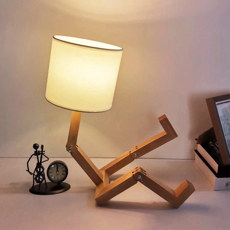 Skanto | Roboter Holz Schreibtischlampe
