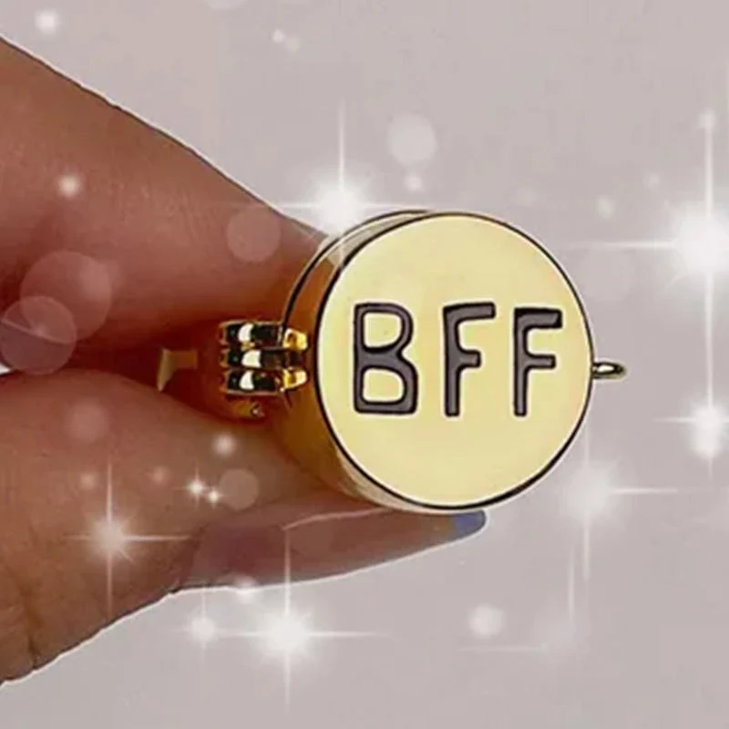 Skanto | Best Friends Ring