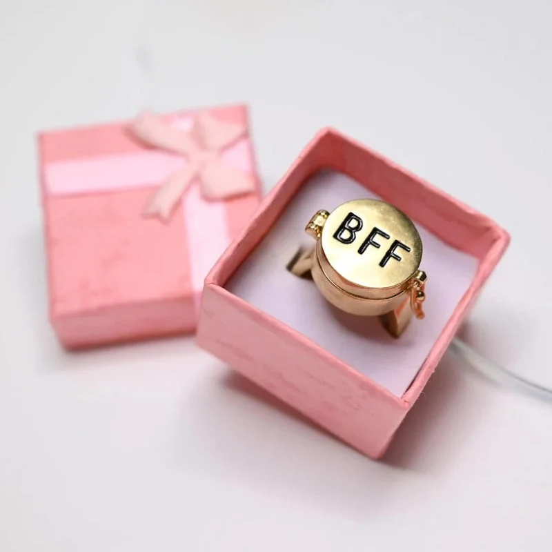Skanto | Best Friends Ring